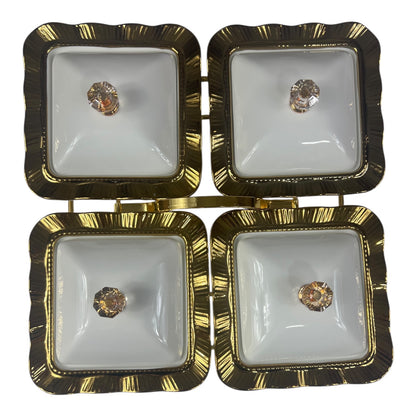 Conjunto de 4 Recipientes com Tampa e Bandeja Dourada – Design Onda com Puxador de Cristal