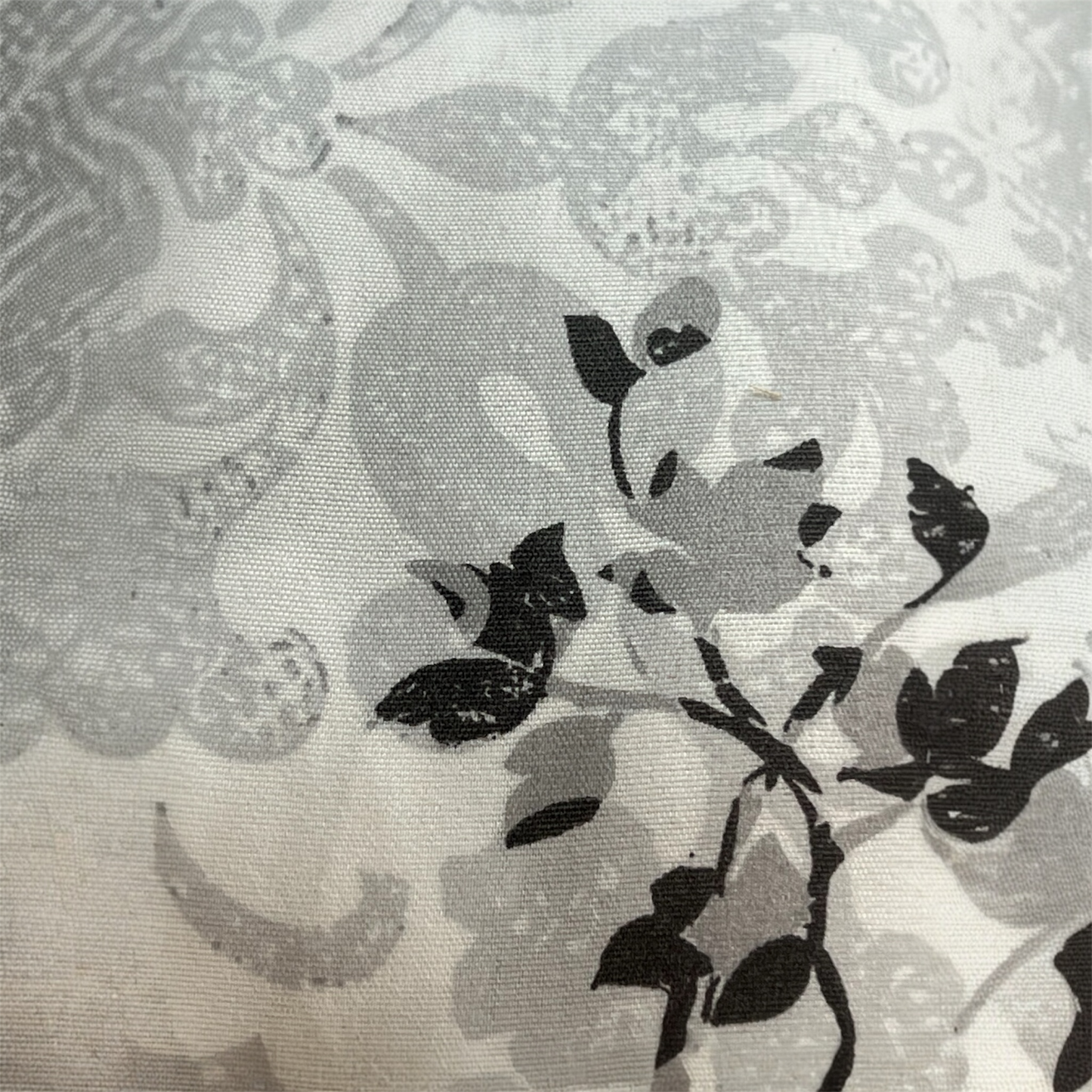 Colcha CINTIA – Inspiração Oriental, Elegância Contemporânea ✨