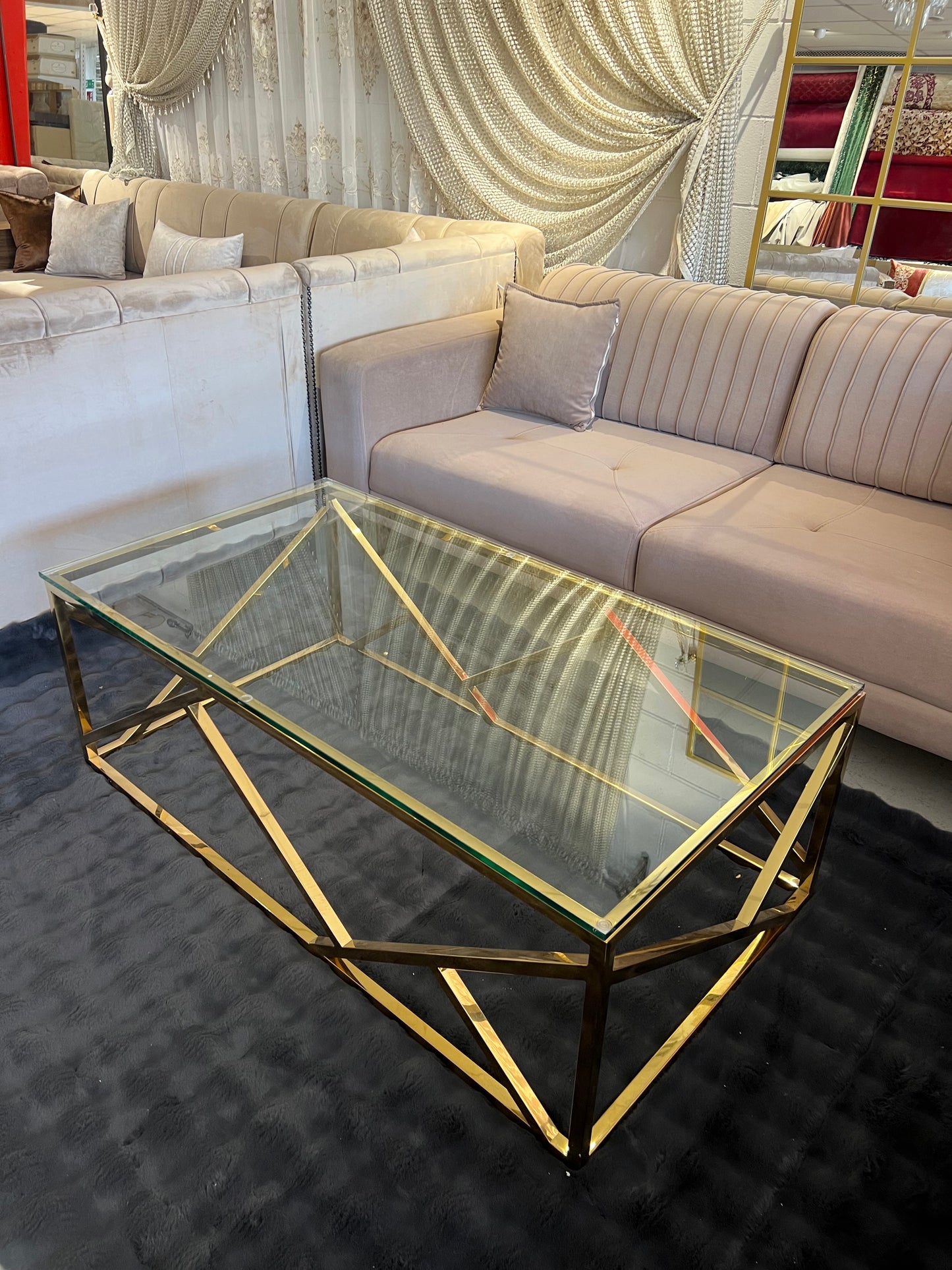 Mesa de centro de cristal y patas acero inoxidable dorado