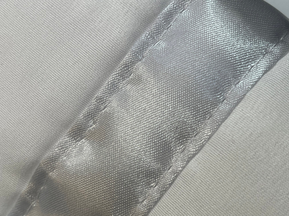 Colcha GOOLD Elegante – Conjunto Decorativo con Dos Almohadas, 250 x 260 cm