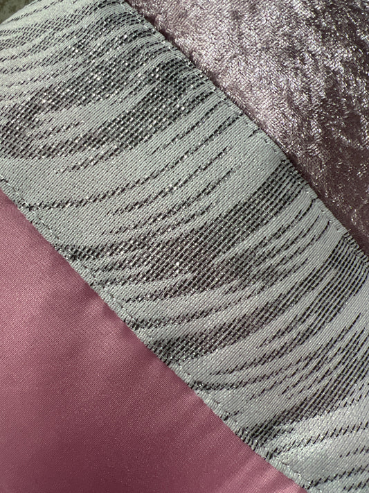 Colcha TROPICAL Elegante – Conjunto Decorativo con Tres Almohadas, 250 x 260 cm - COLOR ROSA