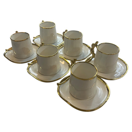 ☕ Conjunto de 6 xícaras com pires – Design elegante com detalhes dourados ✨