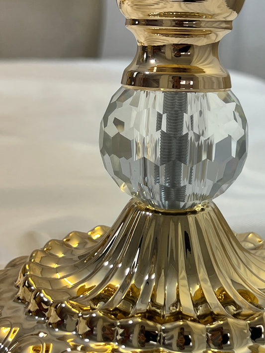 Cibório dourado decorativo com tampa