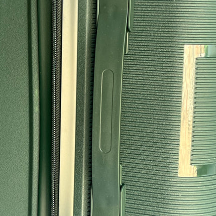 Maleta Rígida de Viaje con Ruedas 360º – Disponible en Tamaño Pequeño, Mediano y Grande - VERDE OSCURO