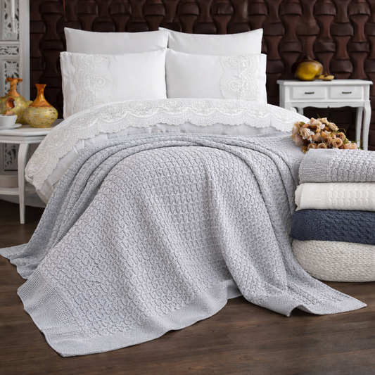 Juego de Cama "Isabella" – Sábanas con Manta de Punto para un Estilo Sofisticado