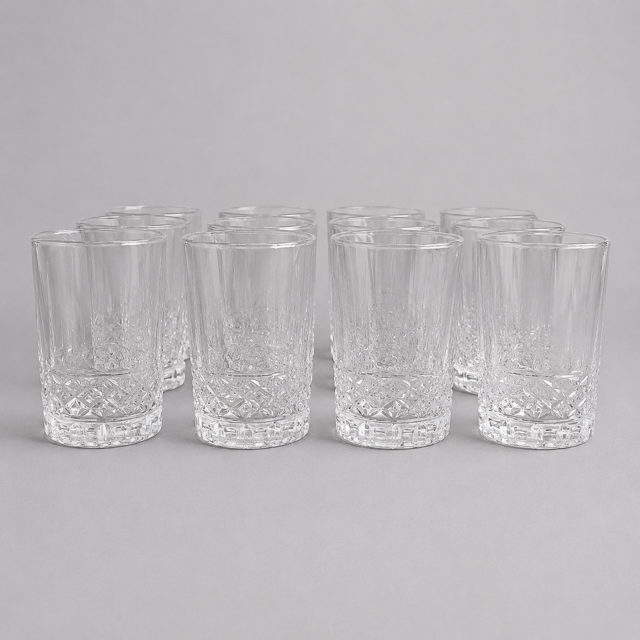 Set de 12 Vasos de Té de Cristal con Relieve Elegante