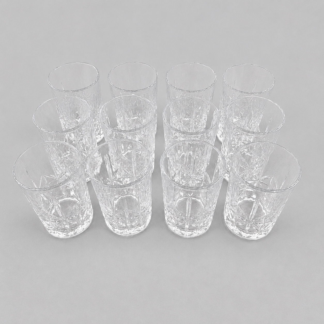Set de 12 Vasos de Té de Cristal con Relieve Elegante