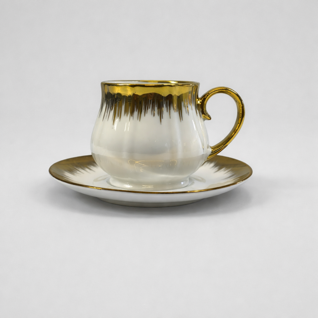 ✨ Set de 6 Tazas de Café en Porcelana Blanca con Acabado Dorado Elegante ✨