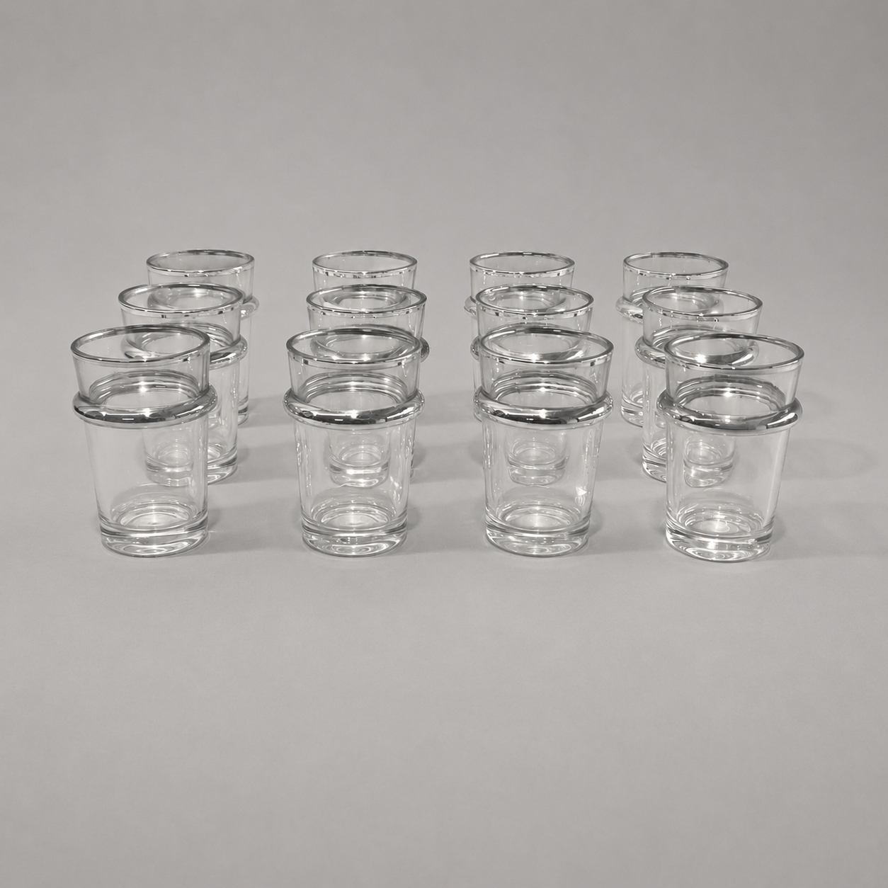 Set de 12 Vasos de Té de Cristal Transparente – Elegantes y Prácticos