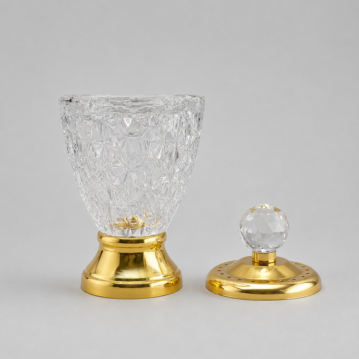 Set de Tocador de Lujo con Bandeja Espejada – Cristal Tallado y Acabado Dorado
