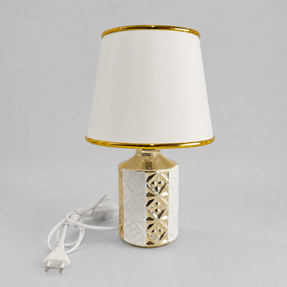 ✨ Lámpara de Mesa Decorativa Blanca con Acabado Metálico – Dorada o Plateada