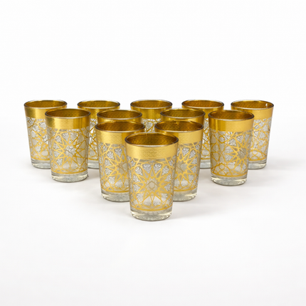 Conjunto de 12 copos em cristal marroquino com detalhes em dourado