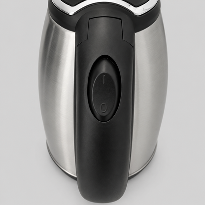 Hervidor Eléctrico de Acero Inoxidable – Rápido, Práctico y Elegante