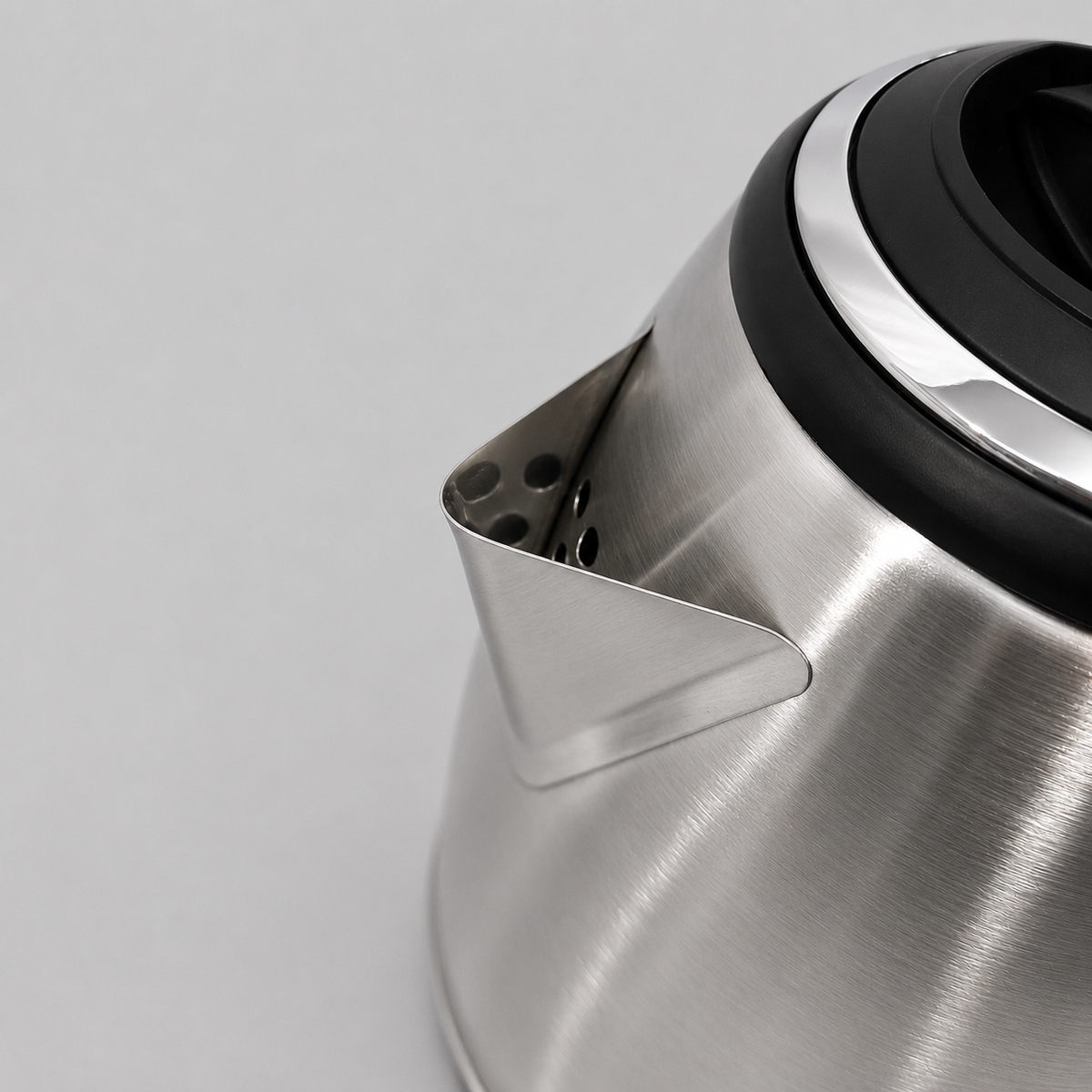 Hervidor Eléctrico de Acero Inoxidable – Rápido, Práctico y Elegante