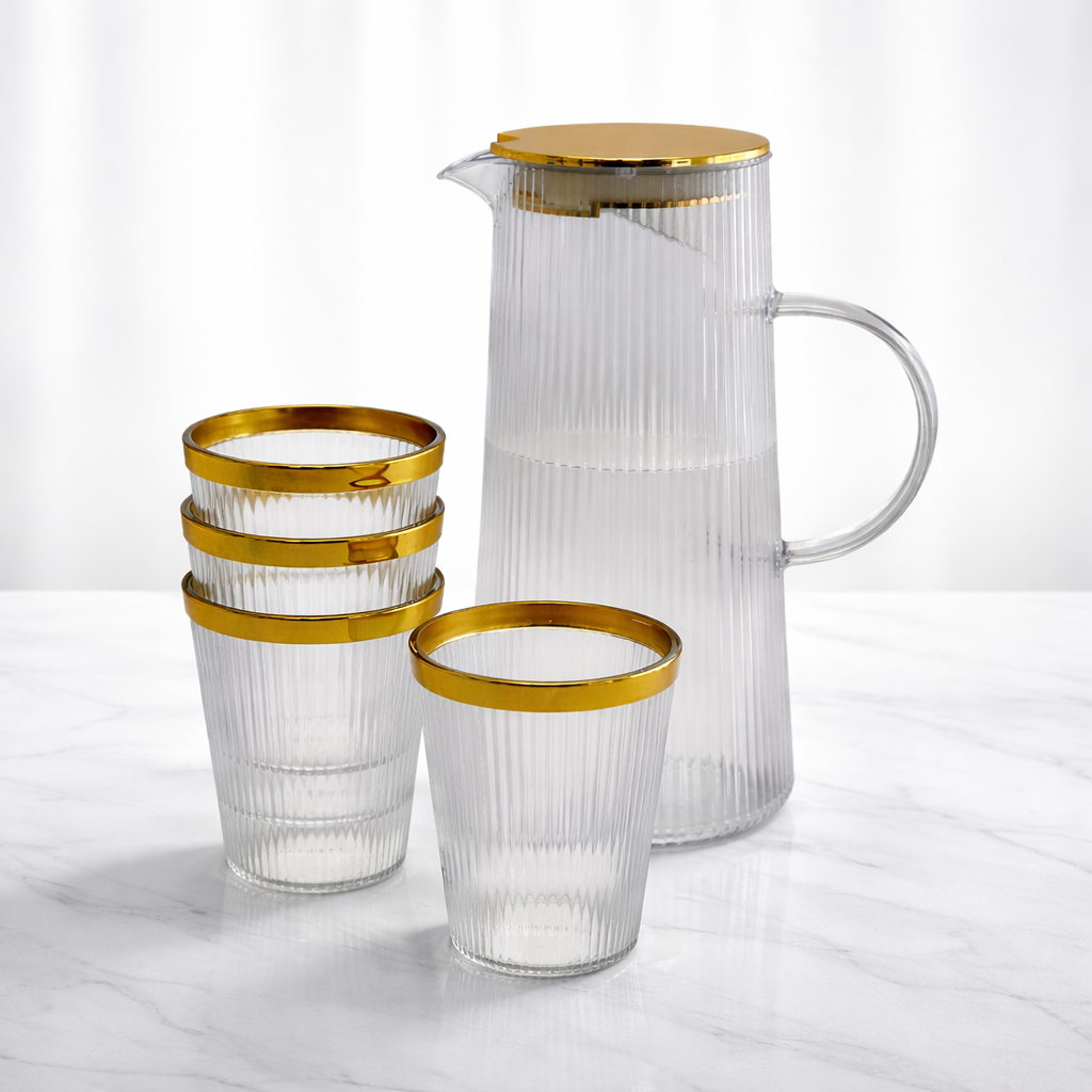 🥂 Conjunto de jarro com 6 copos de plástico transparente com rebordo dourado — Estilo e praticidade ✨