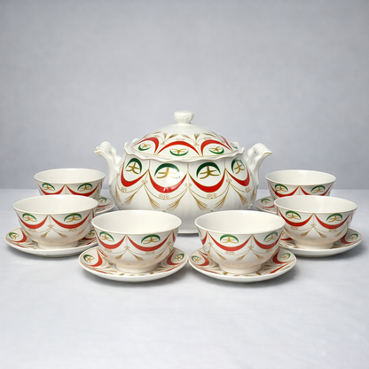 Sopera de Porcelana Decorada con 6 Cuencos y Platos – Diseño Clásico en Rojo y Verde