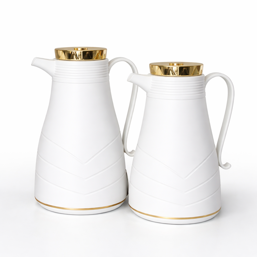 Juego de Jarras Térmicas Modernas – Blanco Mate con Detalles Dorados