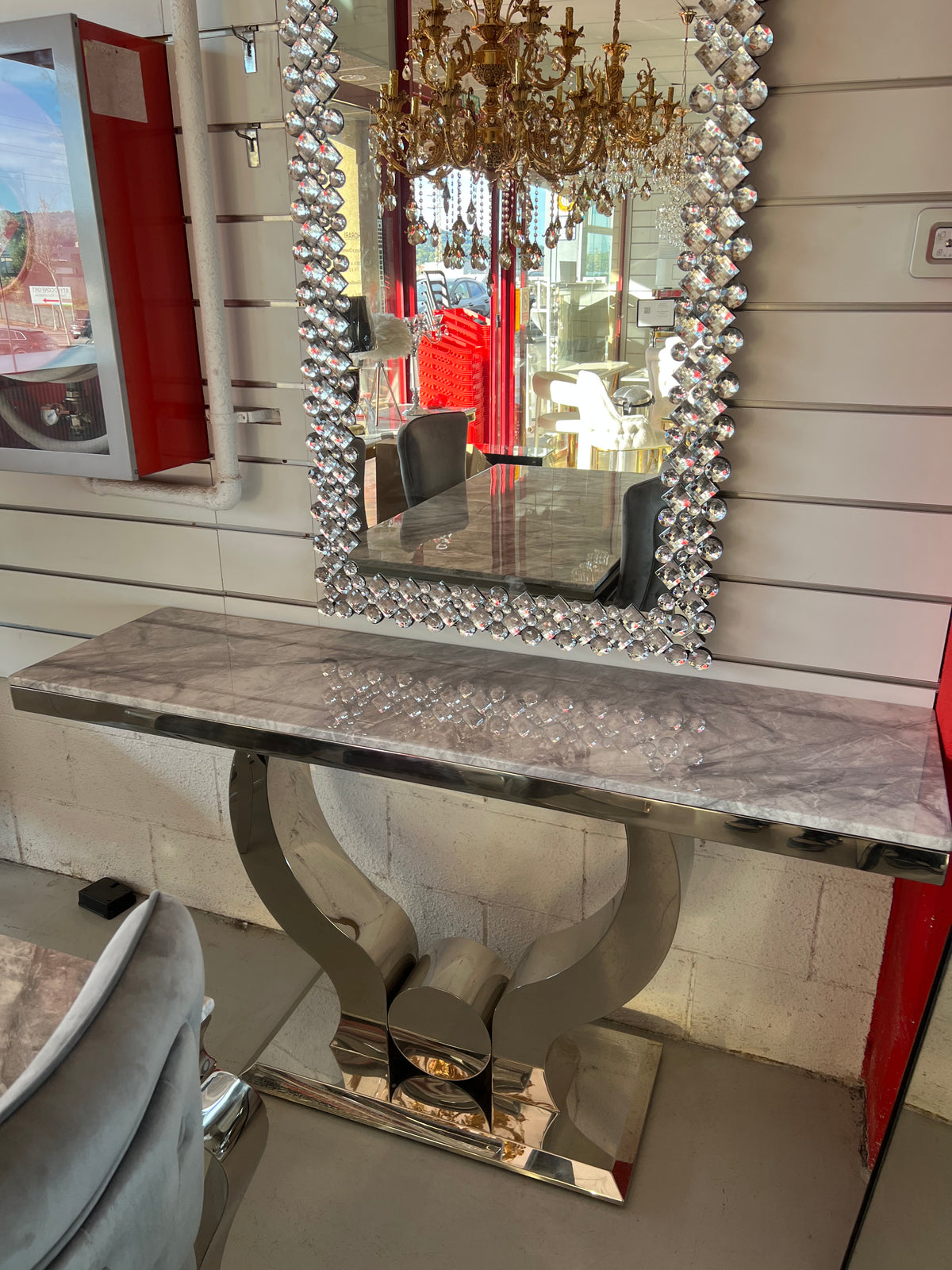 Mesa de Entrada de Mármol Gris y Acero Plateado – Consola 160 × 45 × 85 cm