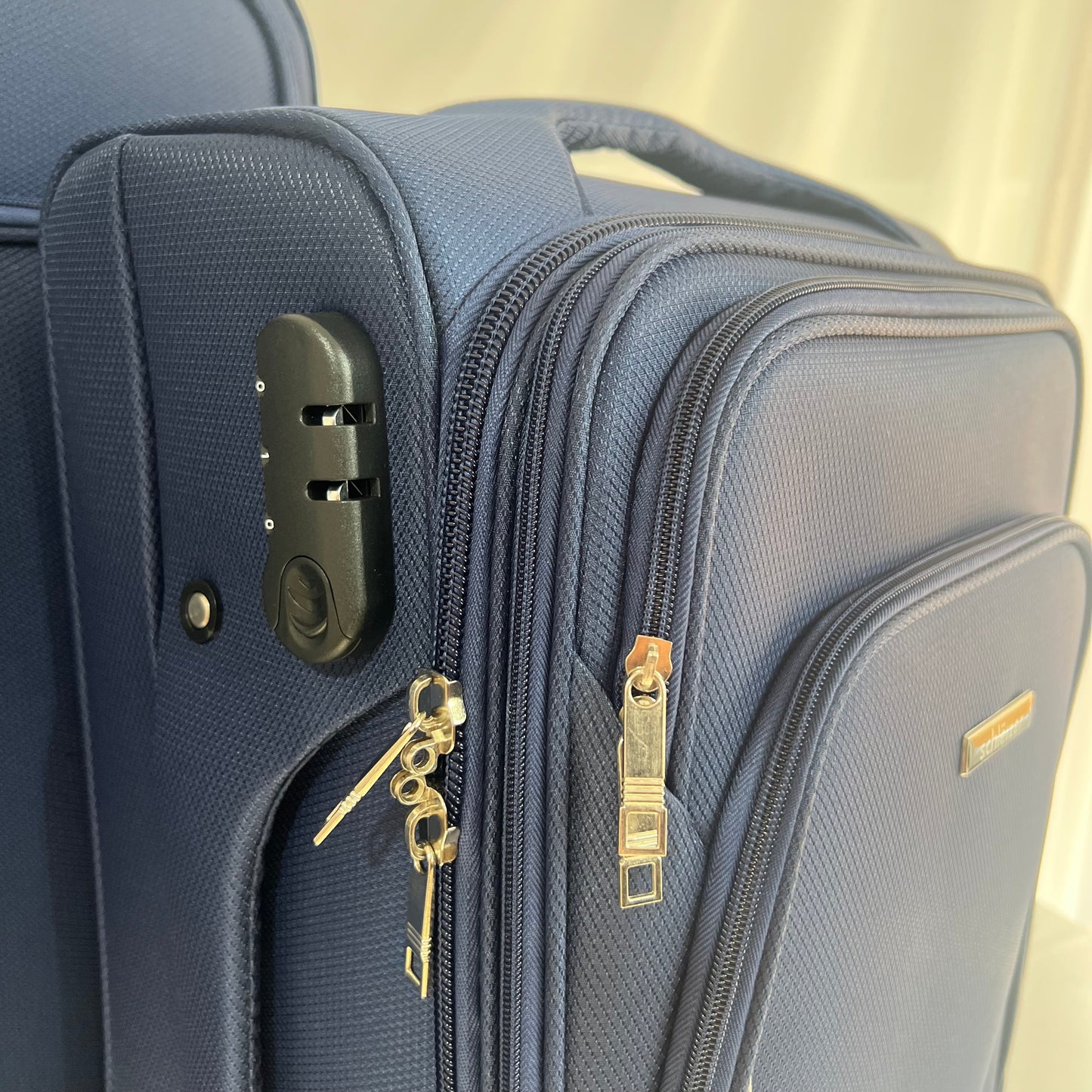 Set de 3 Maletas de Viaje Nadir – Azul Marino con Ruedas Giratorias