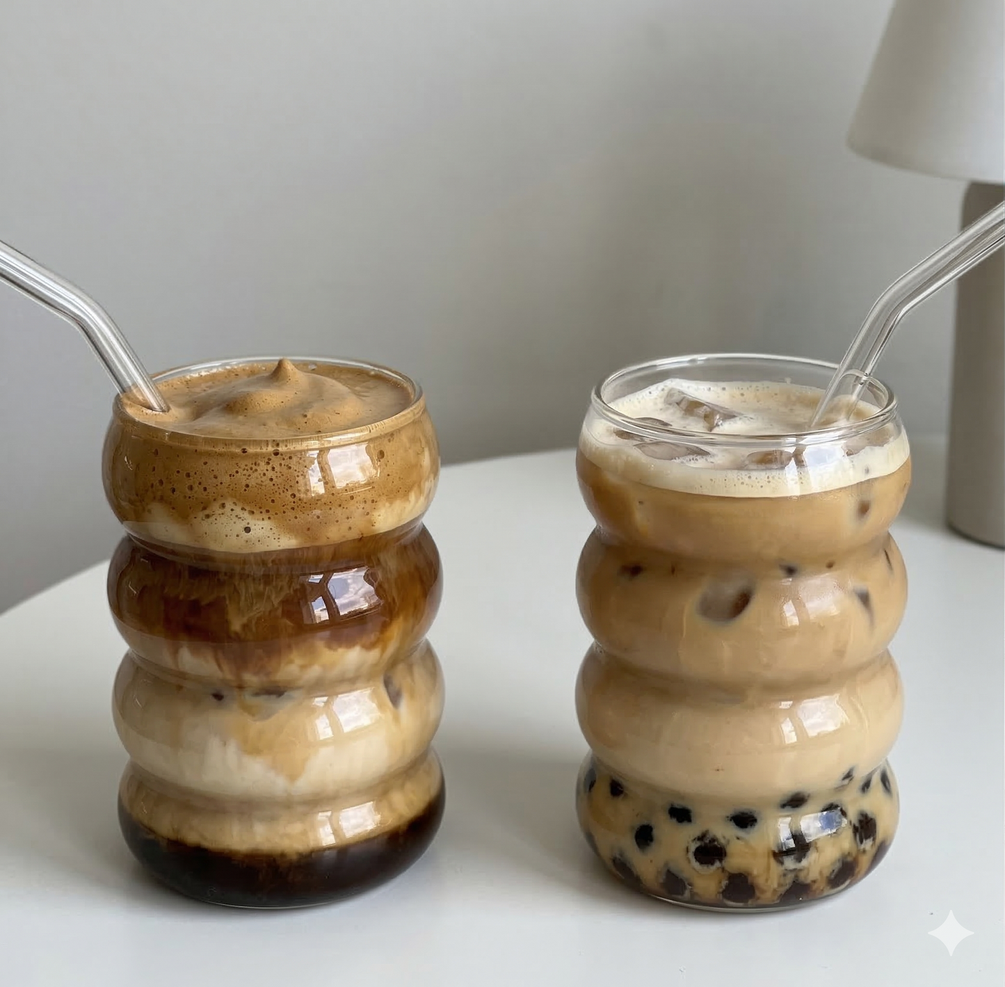 Set de Vasos de Vidrio Ondulado Moderno – Diseño Elegante y Minimalista para Bebidas