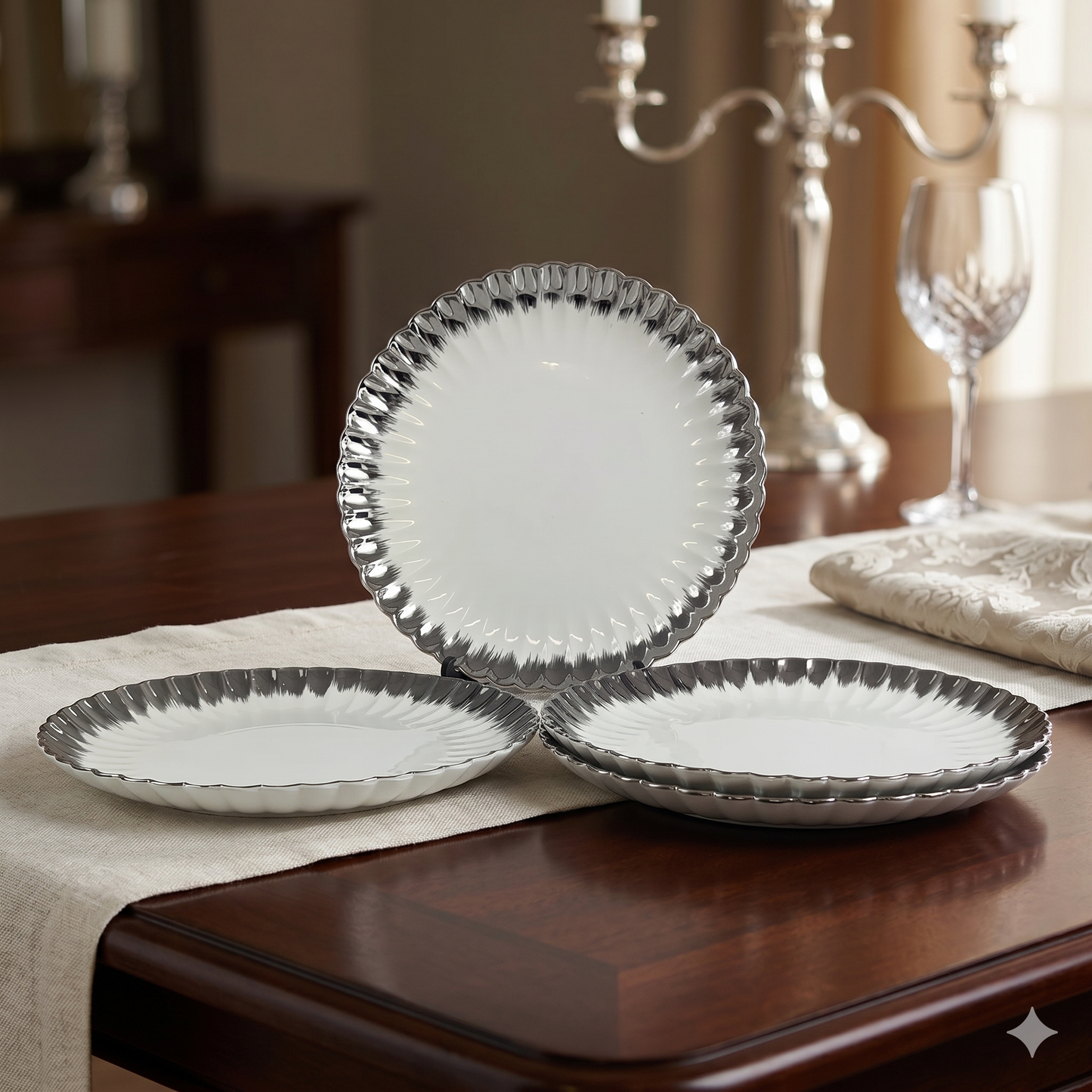Set de 4 Platos de Porcelana Blanca con Borde Plateado Medida: Ø 36cm 🍽️✨ Diseño Moderno y Elegante