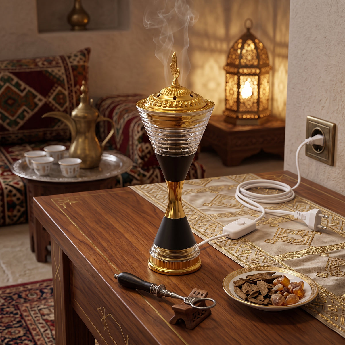 Queimador de incenso elétrico dourado e preto — Design luxuoso em estilo árabe