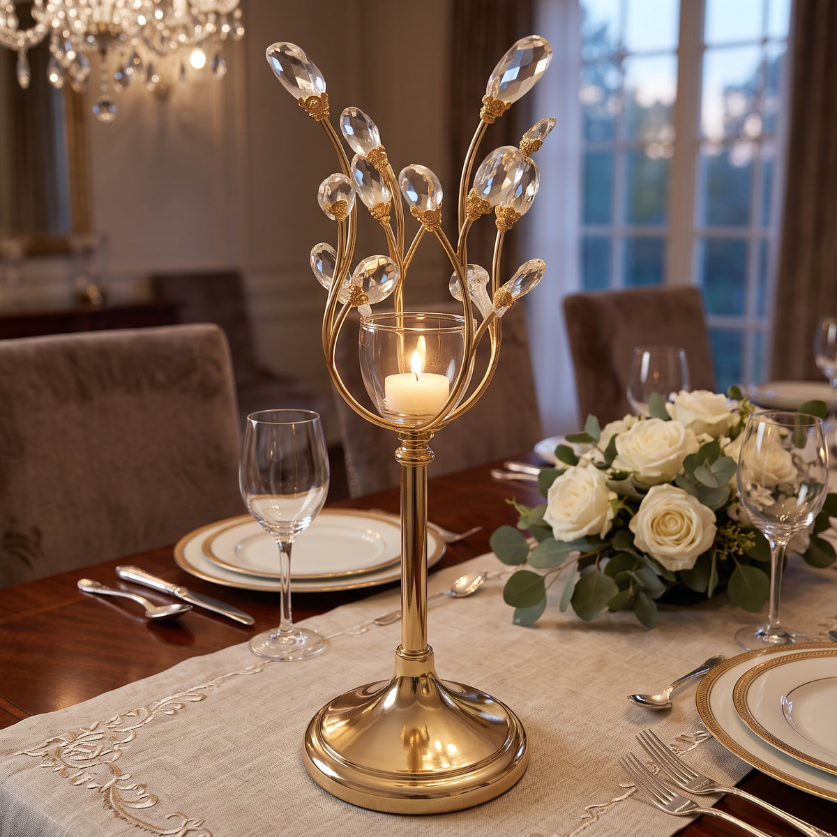 🕯️ Lustre Imperial Dourado com Detalhes em Cristal – 44 cm