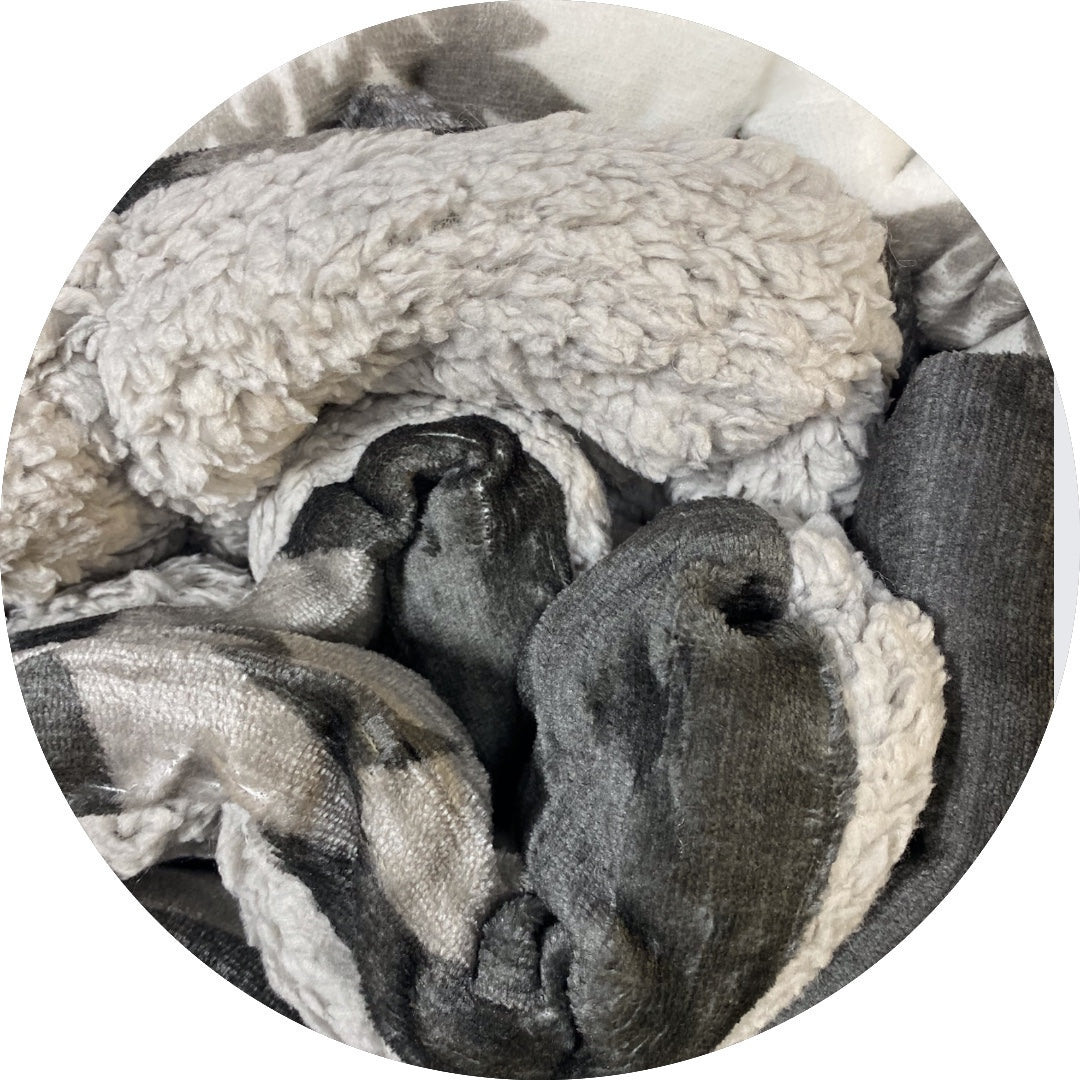 CLASSIC MODEL NORDIC SHEEPSKIN QUILT - COLOR Gray White 