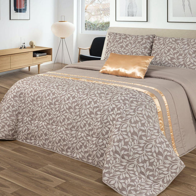 Colcha GOOLD Elegante – Conjunto Decorativo con Dos Almohadas, 250 x 260 cm - COLOR BEIG CON DETALLES EN DORADO