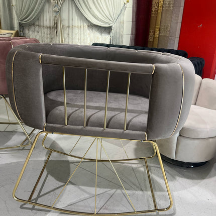💤 Berço de veludo luxuoso feito à mão – Design elegante e moderno – Cor marrom com detalhes dourados💤
