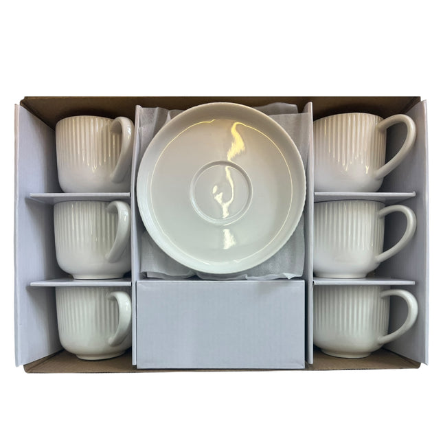 Conjunto de 6 chávenas em porcelana com 6 pires – Design elegante com detalhes canelados