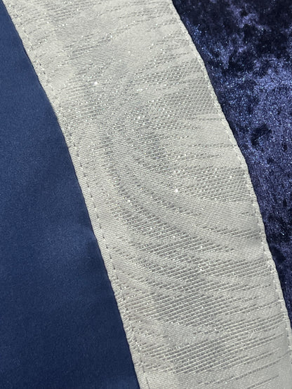 Colcha TROPICAL Elegante – Conjunto Decorativo con Tres Almohadas, 250 x 260 cm - COLOR AZUL OSCURO