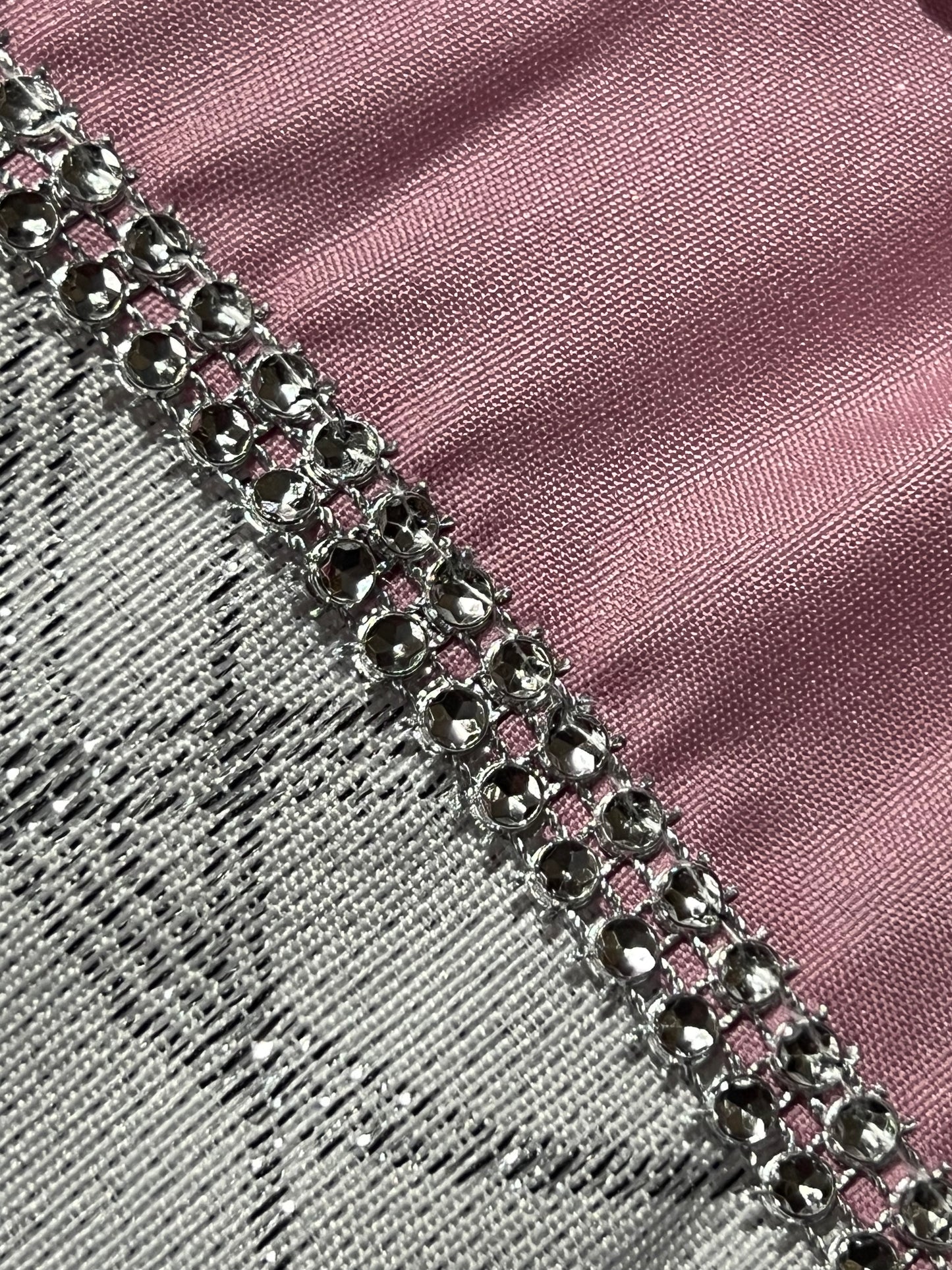 Colcha SOFIA Elegante – Conjunto Decorativo con Tres Almohadas, 250 x 260 cm - COLOR ROSA