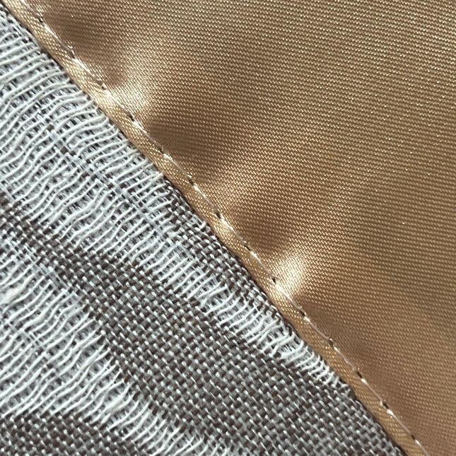 Colcha GOOLD Elegante – Conjunto Decorativo con Dos Almohadas, 250 x 260 cm - COLOR BEIG CON DETALLES EN DORADO