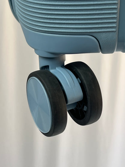 Maleta Rígida de Viaje con Ruedas 360º – Disponible en Tamaño Pequeño, Mediano y Grande