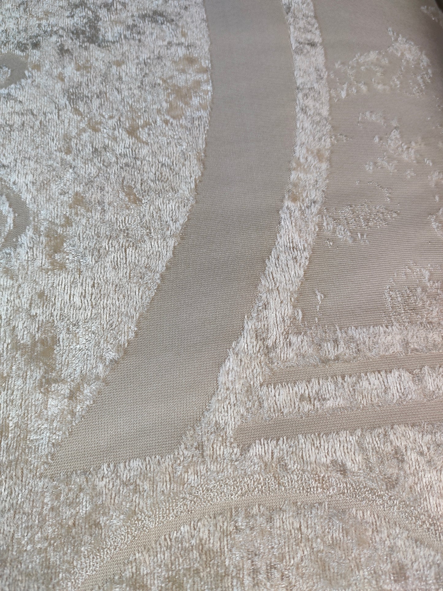 Colcha e Edredom Valeria – Elegância e Conforto em 3 Cores, Conjunto de 4 Peças (270x270 cm)