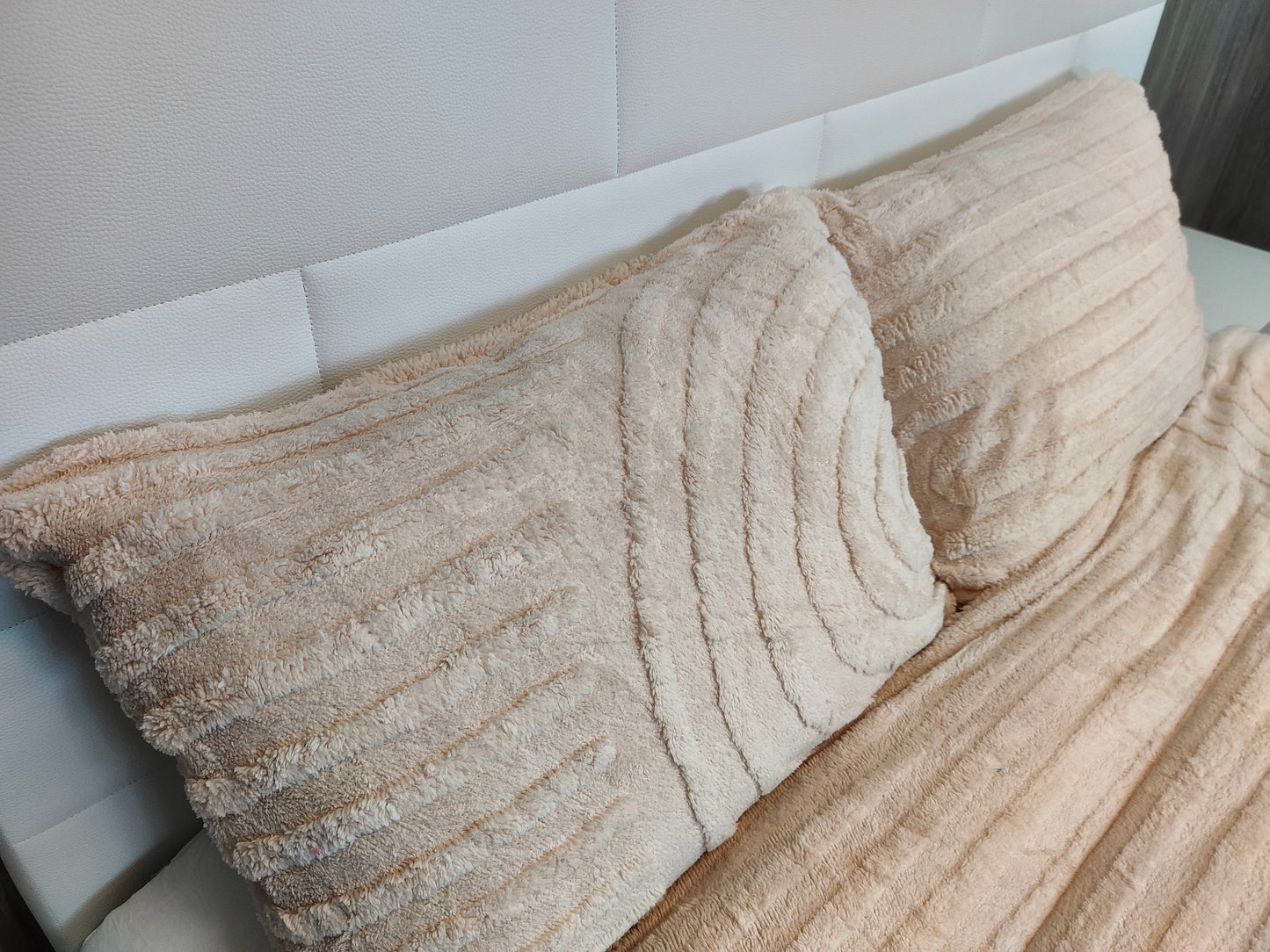 Curves Sheepskin Quilt – 230 x 250 cm – WHITE