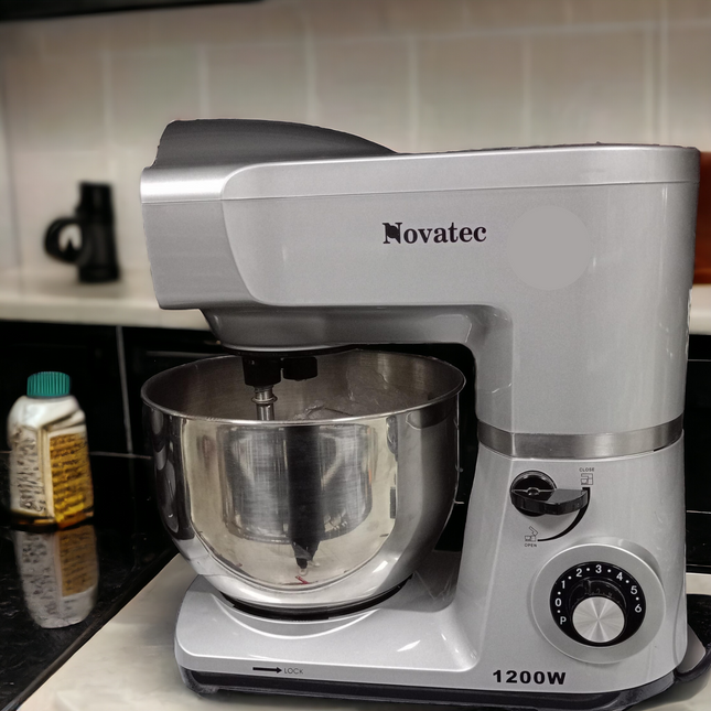 Amasadora Novatec SM6404 5 Litros 1200W – Color Plata