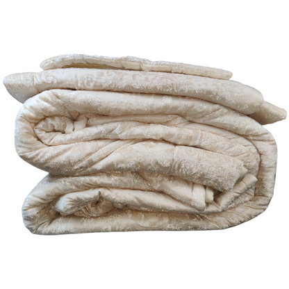 Colcha e Edredom Valeria – Elegância e Conforto em 3 Cores, Conjunto de 4 Peças (270x270 cm)