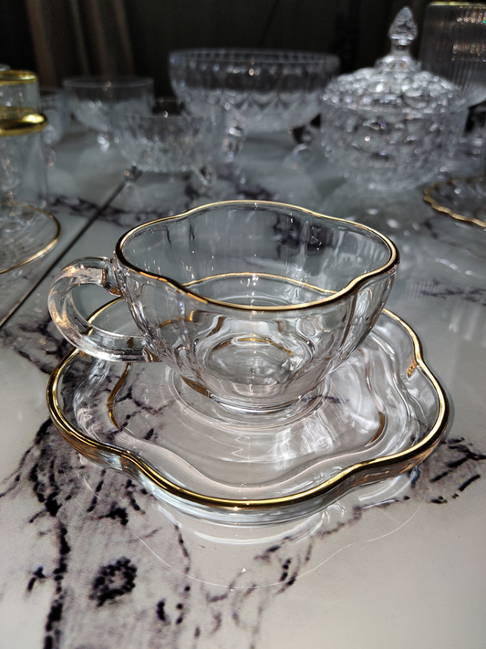 Set de 6 Tazas de Cristal con Platillos – Diseño Clásico y Elegante