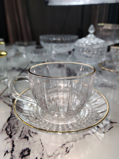 Set de 6 Tazas de Cristal con Platillos – Diseño Clásico y Elegante