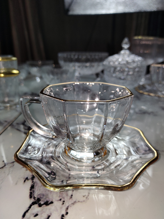 Set de 6 Tazas de Cristal con Platillos – Diseño Clásico y Elegante