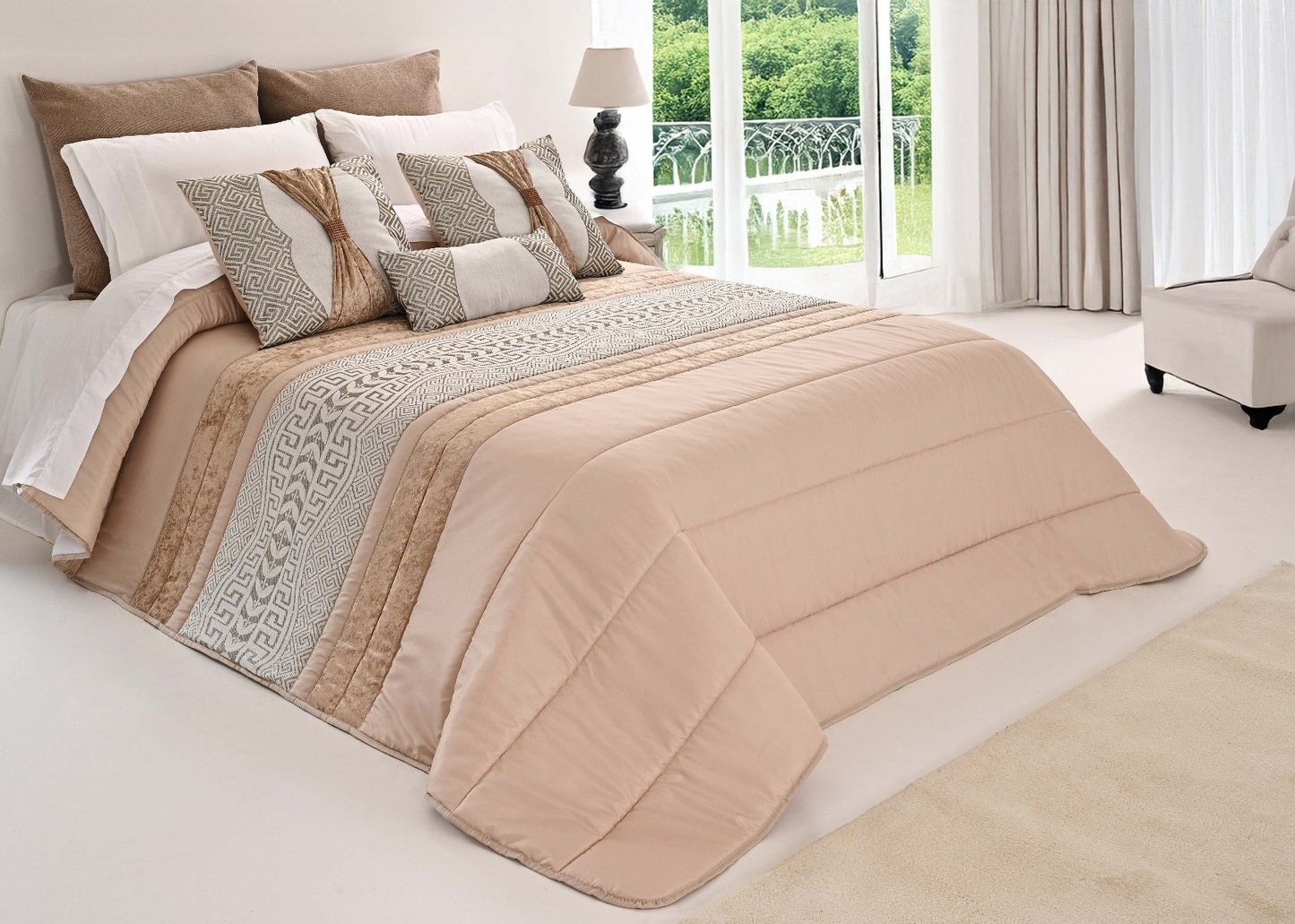 Colcha SUZY Elegante – Conjunto Decorativo con Tres Almohadas, 250 x 260 cm