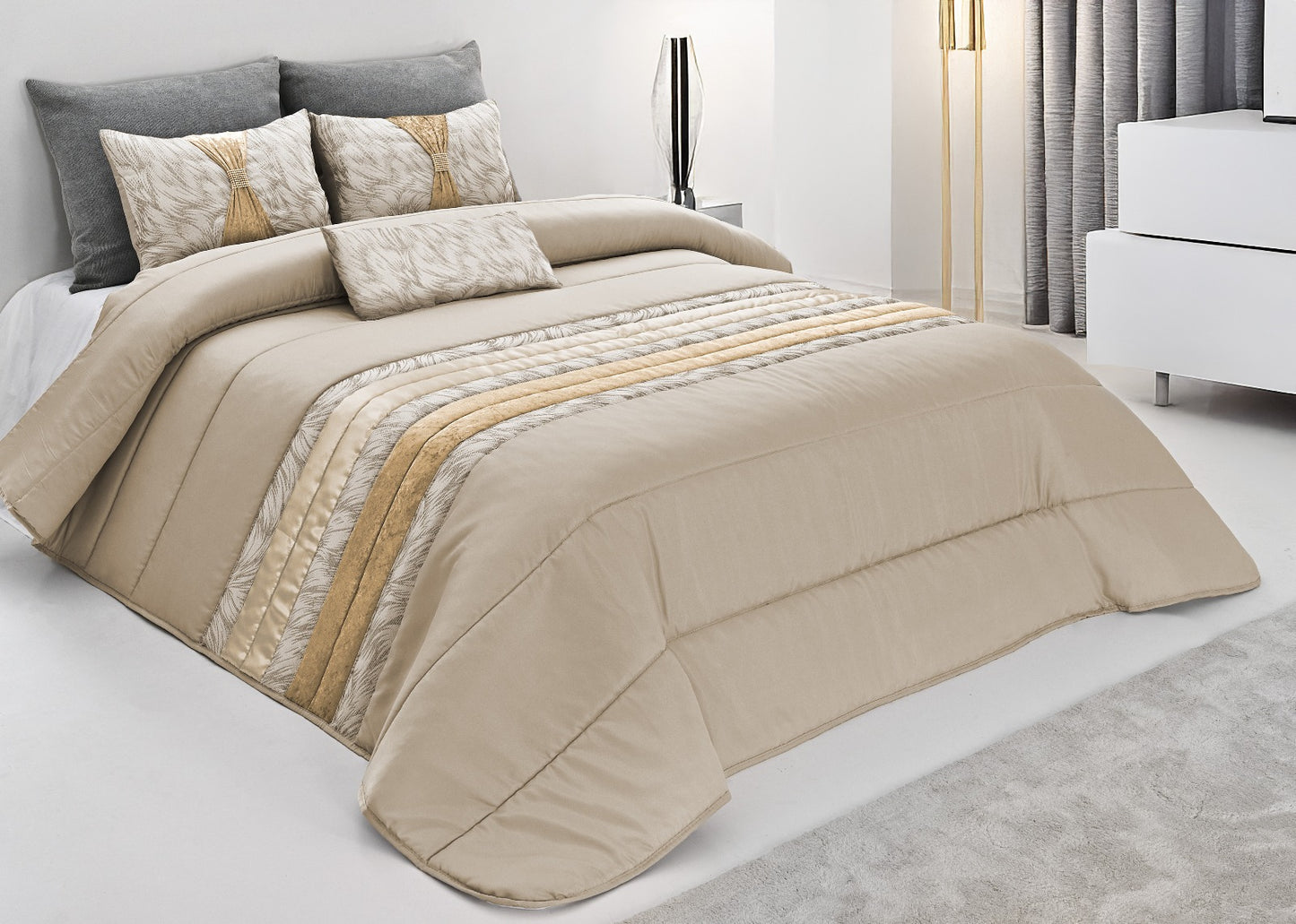 Colcha TROPICAL Elegante – Conjunto Decorativo con Tres Almohadas, 250 x 260 cm - COLOR BEIG