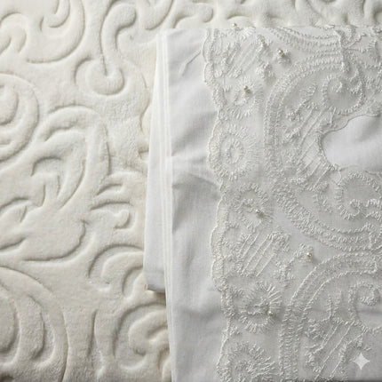 Conjunto de cobertores Banu Cream – Elegância e aconchego para seu quarto
