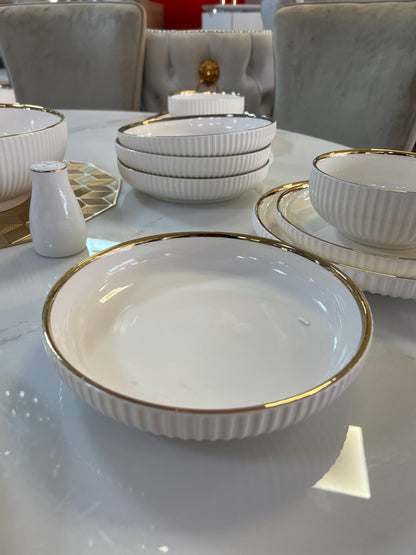 Juego de Vajilla elegante de 27 Piezas con Borde Dorado – Elegancia Clásica para 6 Personas