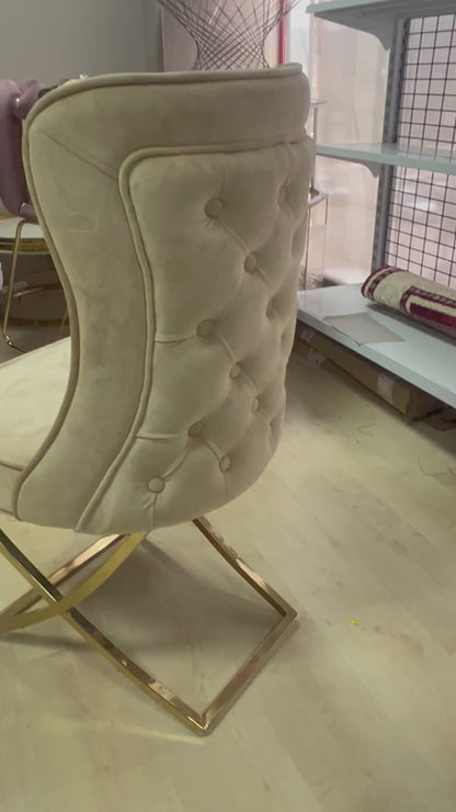 Silla terciopelo para comedor crema, patas metal dorado