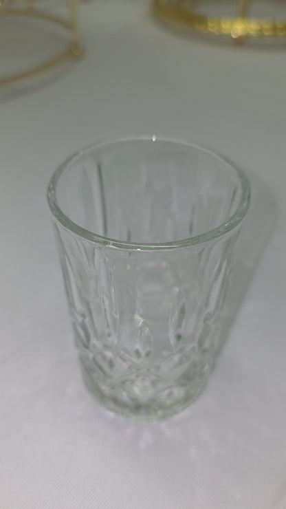 Juego de 12 Vasos de Té de Cristal Tallado – Diseño Clásico