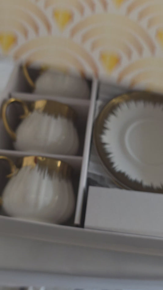 ✨ Set de 6 Tazas de Café en Porcelana Blanca con Acabado Dorado Elegante ✨