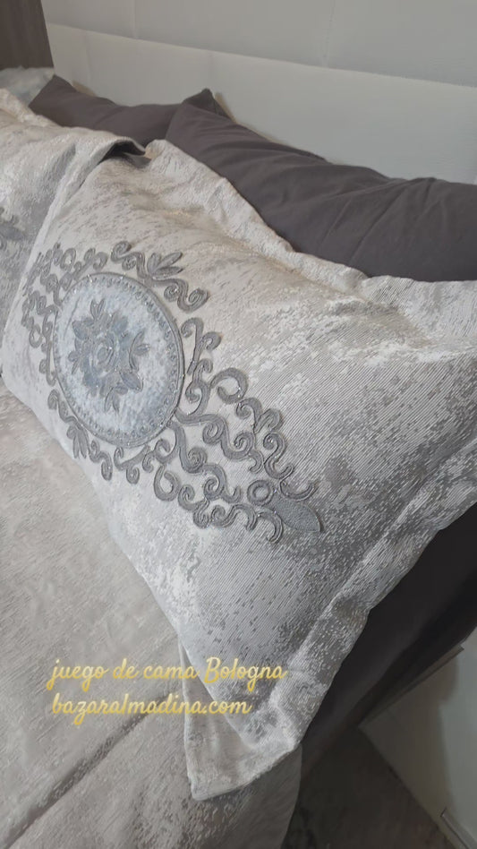 Juego de Cama de Lujo "Bologna" – Elegancia Clásica con Bordados en Relieve - COLOR GRIS